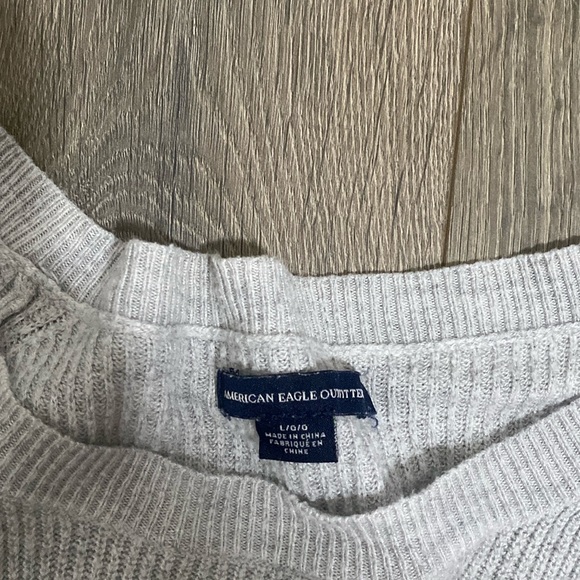 AEO Gray Sweater - Picture 3 of 4